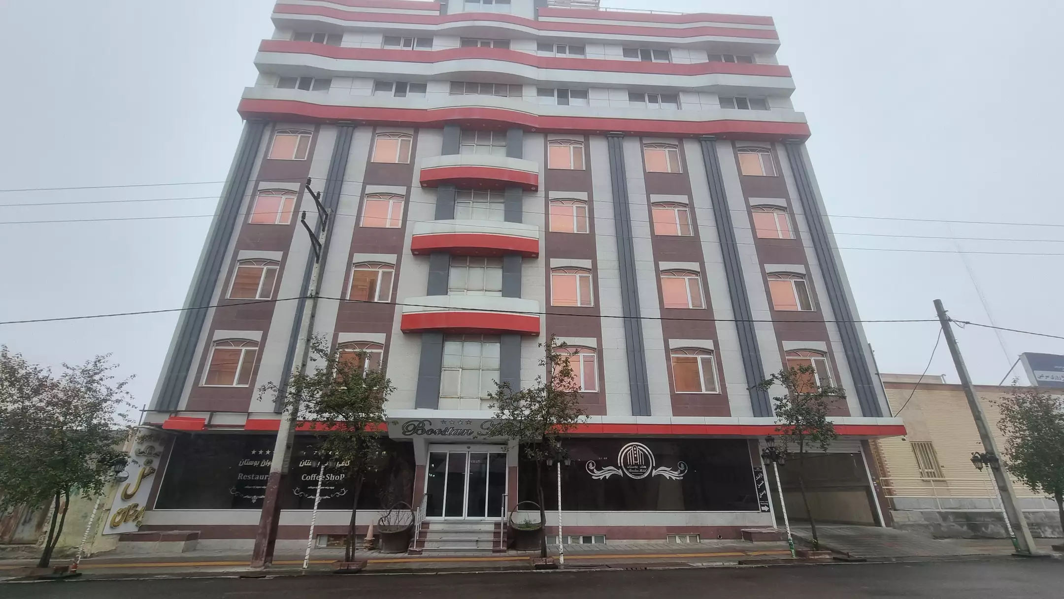 Alibaba https://cdn.alibaba.ir/ostorage/hotel-accommodation-images/6746f0087e75320ec907f0ae_هتل بوستان - نمای هتل.webp